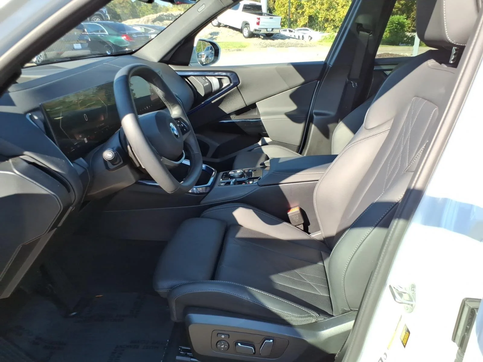Used 2026  BMW 30 xDrive image 12