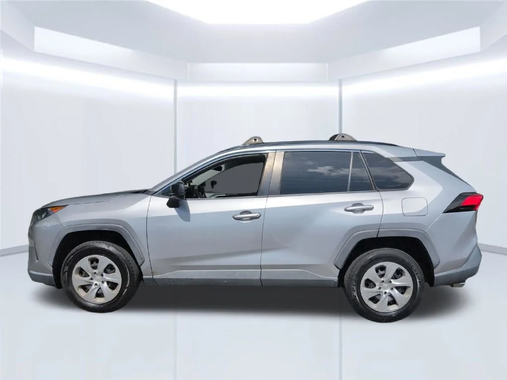 Used 2019 Silver Toyota LE image 2