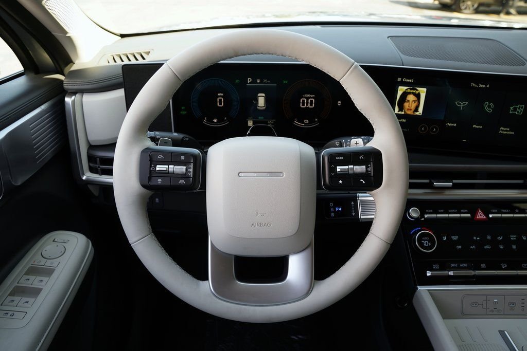 New 2026 Shimmering Silver Hyundai SEL image 37