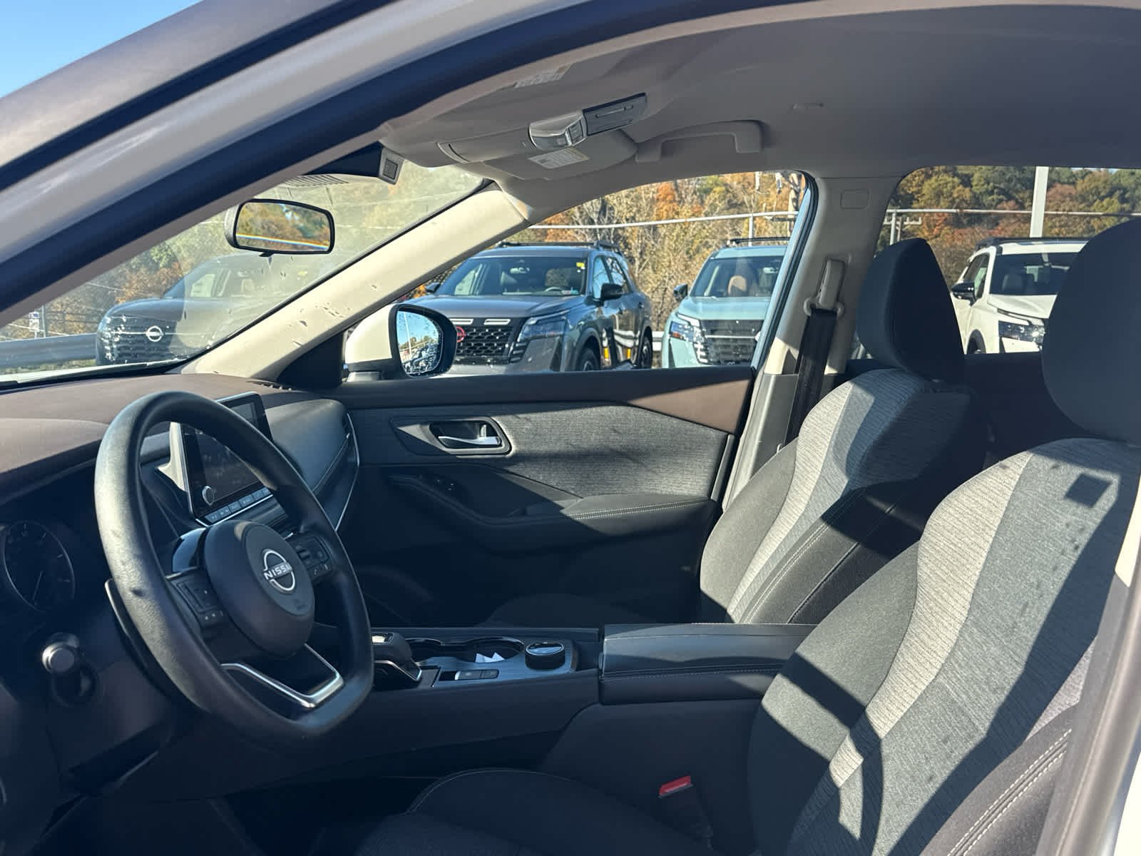 Certified Used 2023 Pearl White Tricoat Nissan SV image 6