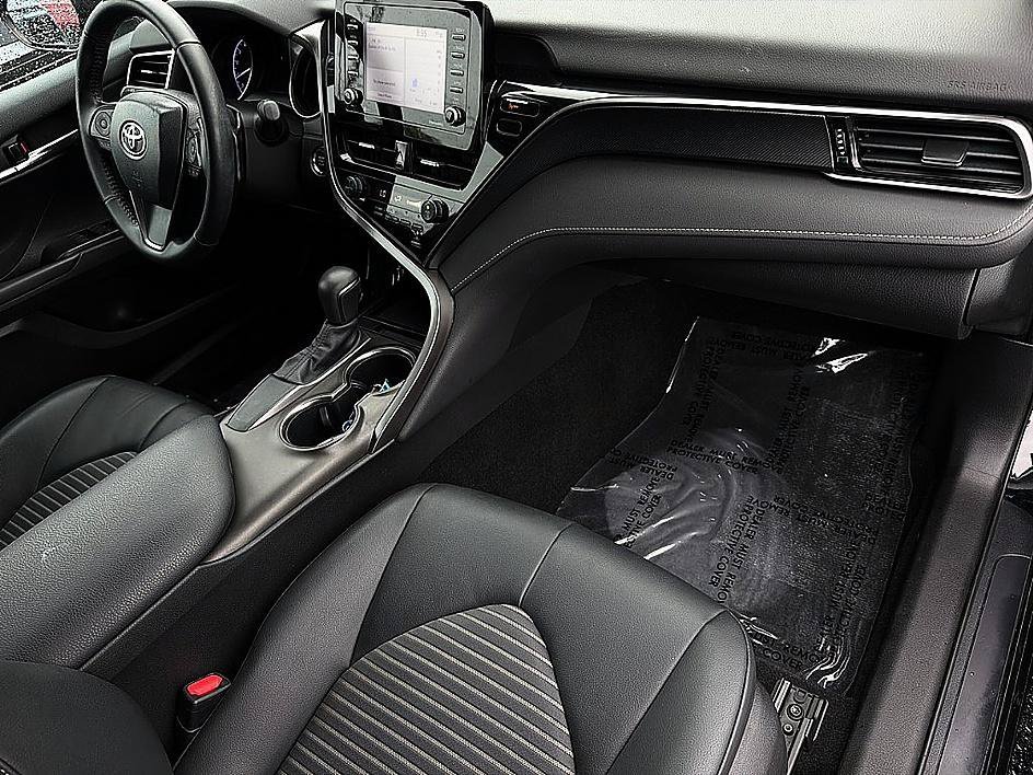 Used 2021 Midnight Black Metallic Toyota SE image 22