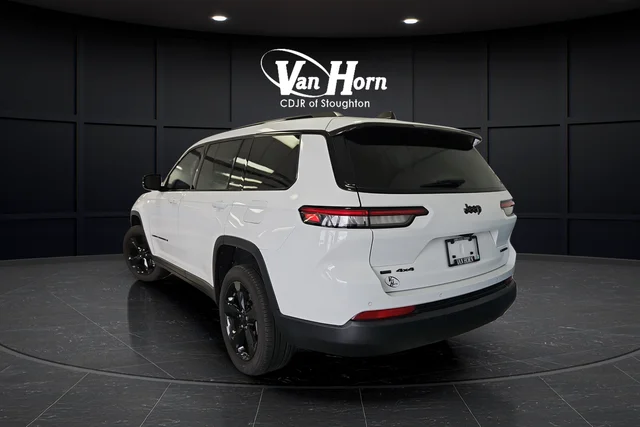 Used 2023 Bright White Clearcoat Jeep Limited image 5