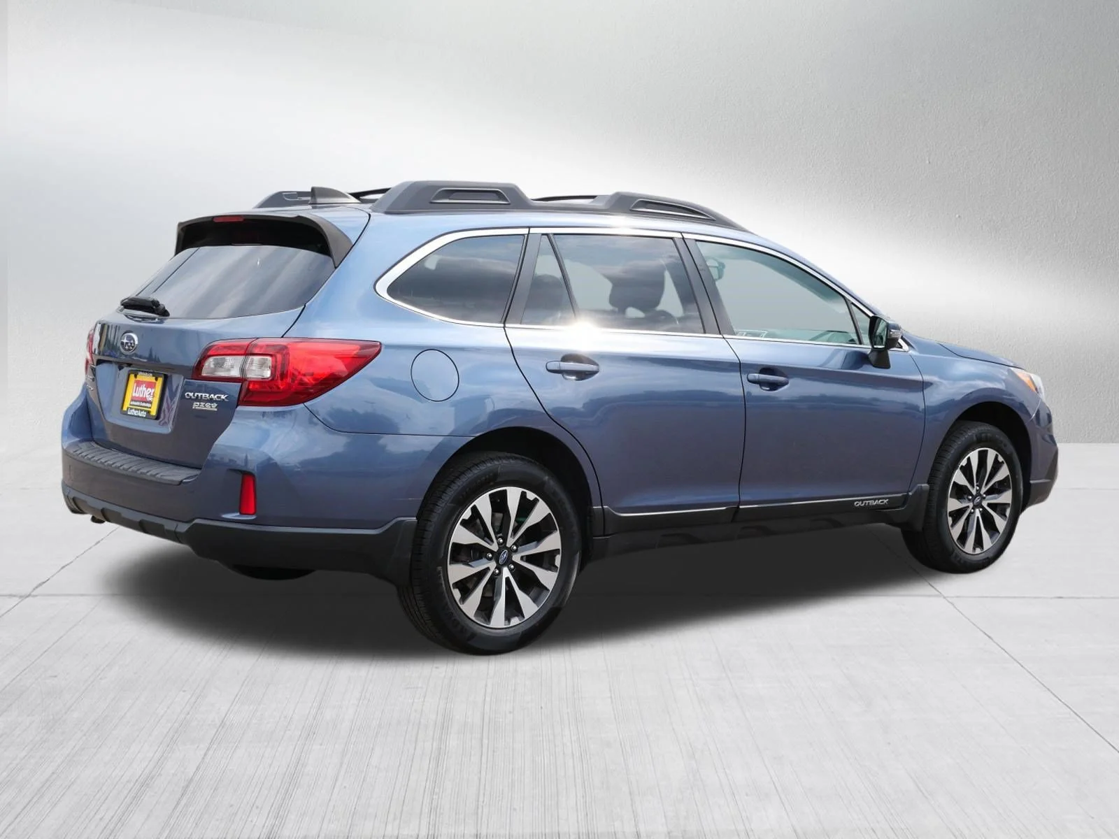 Used 2017 Twilight Blue Metallic Subaru Limited image 7