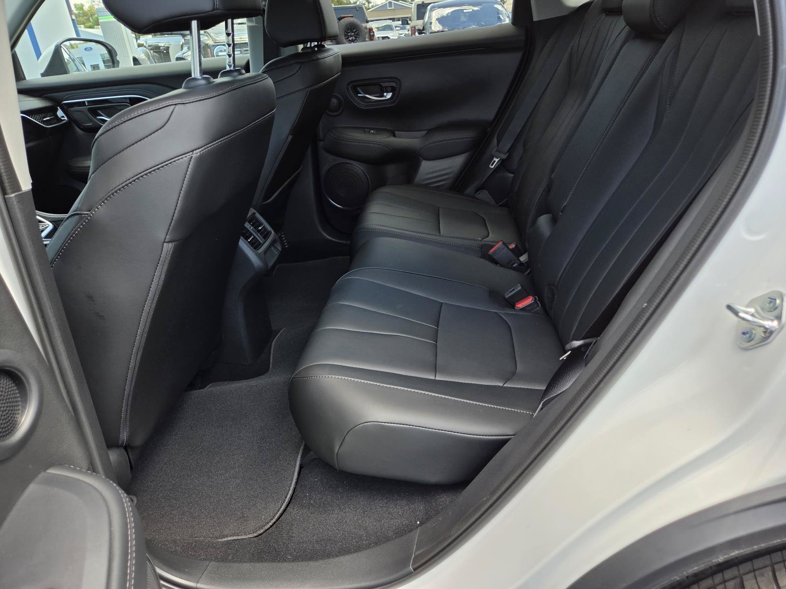 New 2026 Platinum White Pearl Acura AWD image 10