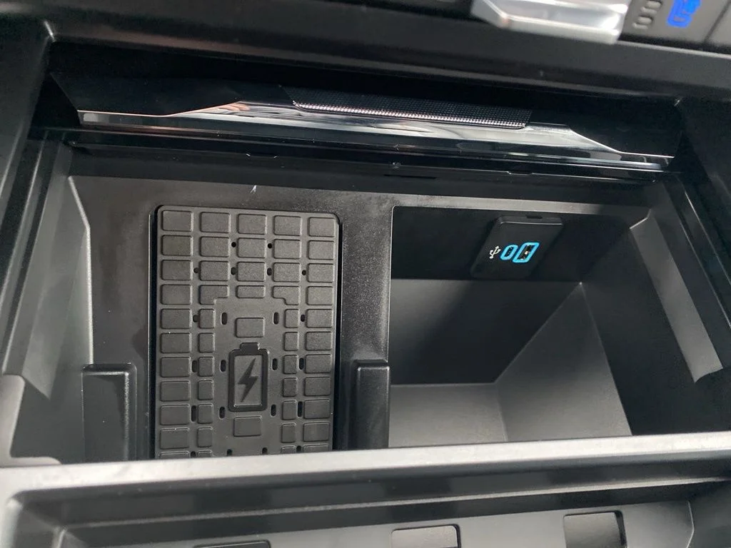 New 2026 Carbonized Gray Metallic Ford F-250® Lariat® image 29