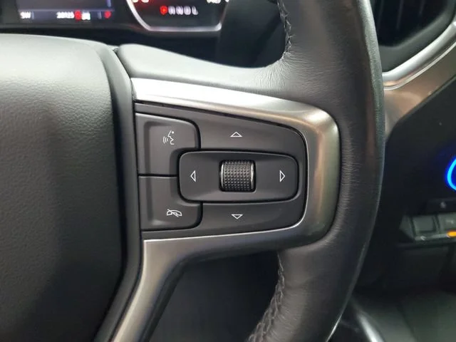 Used 2021 SUMMIT WHITE Chevrolet RST image 12