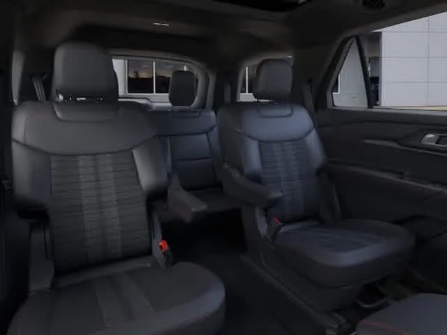 New 2026 Agate Black Metallic Ford ST-Line image 11