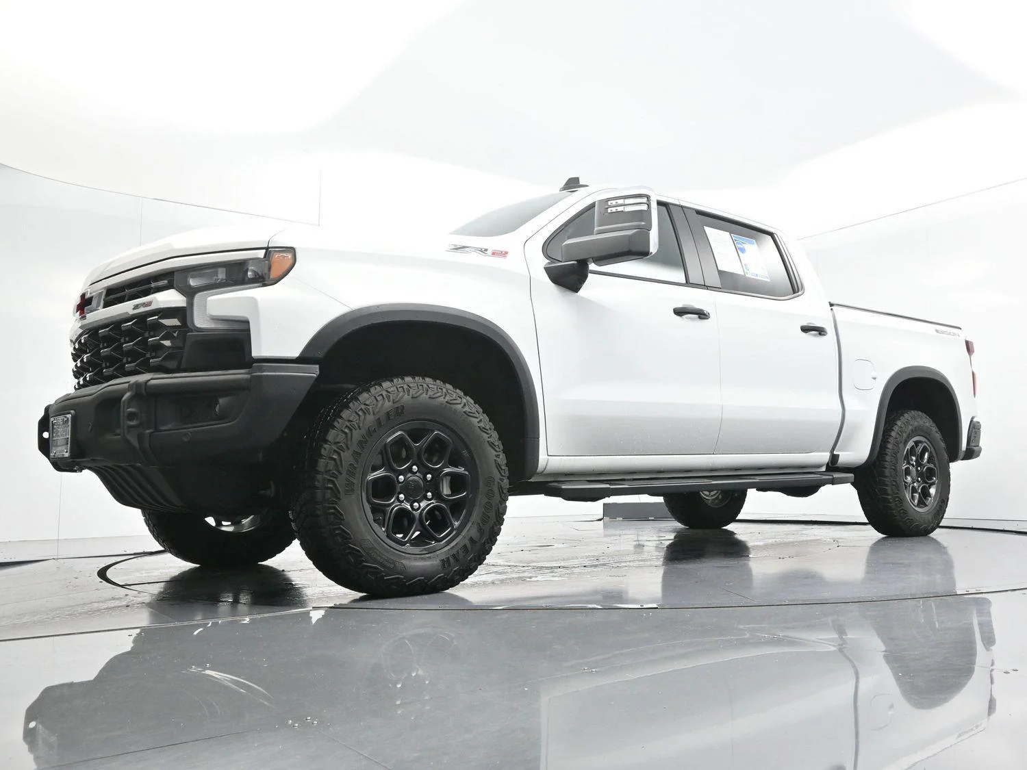 Used 2024 Summit White Chevrolet ZR2 image 48