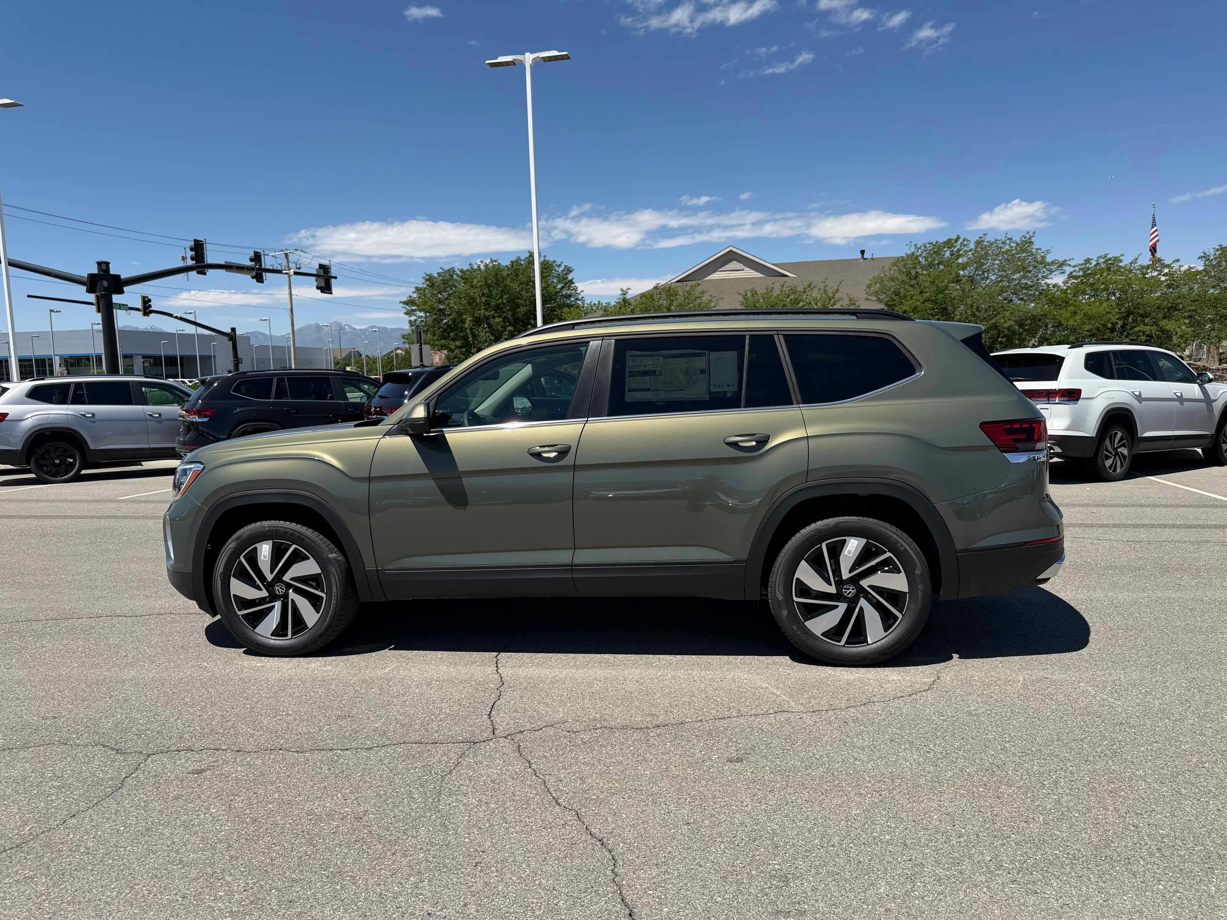 New 2026 Green Volkswagen 2.0T SE w/Technology image 2