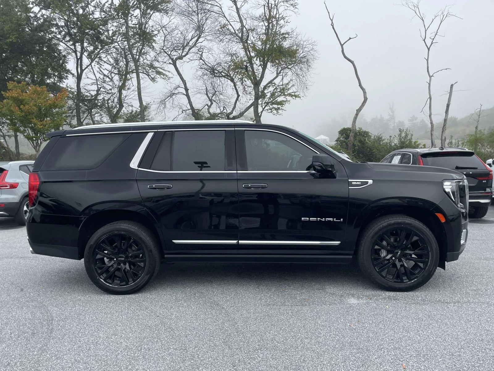 Used 2021 Onyx Black GMC Denali image 28