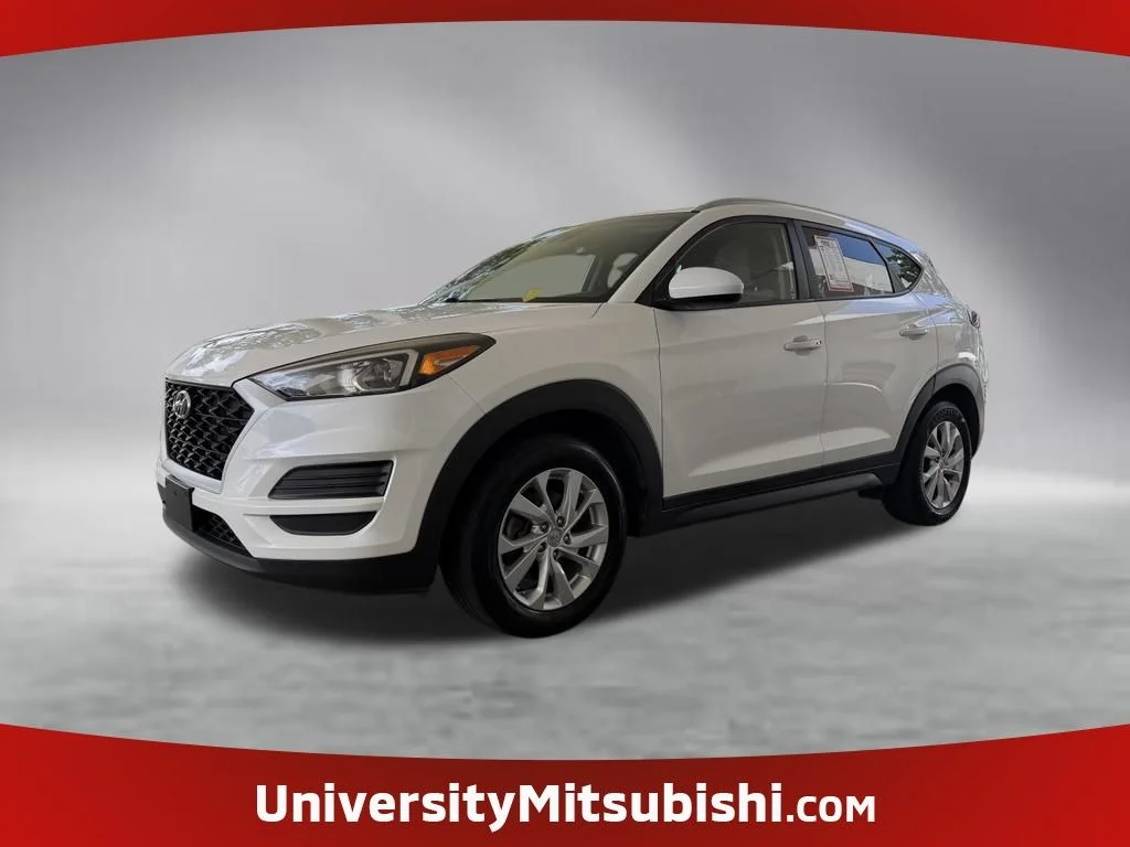 Used 2019 White Hyundai Value image 1