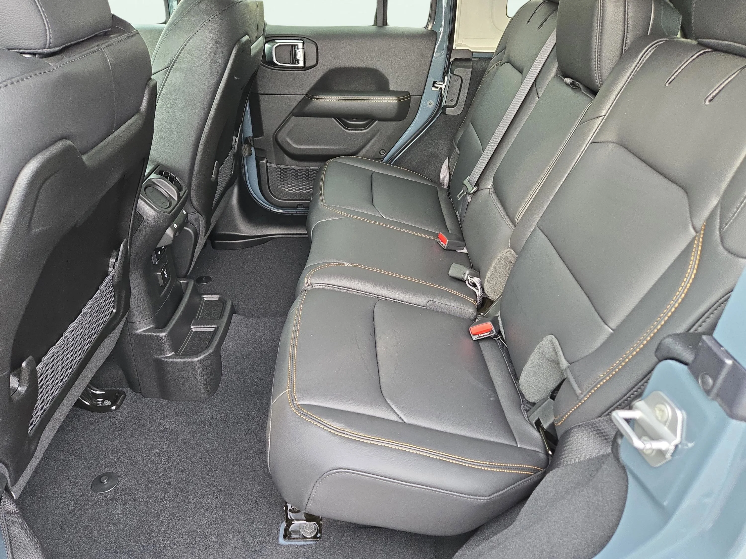 New 2026 Anvil Clearcoat Jeep Sahara image 17