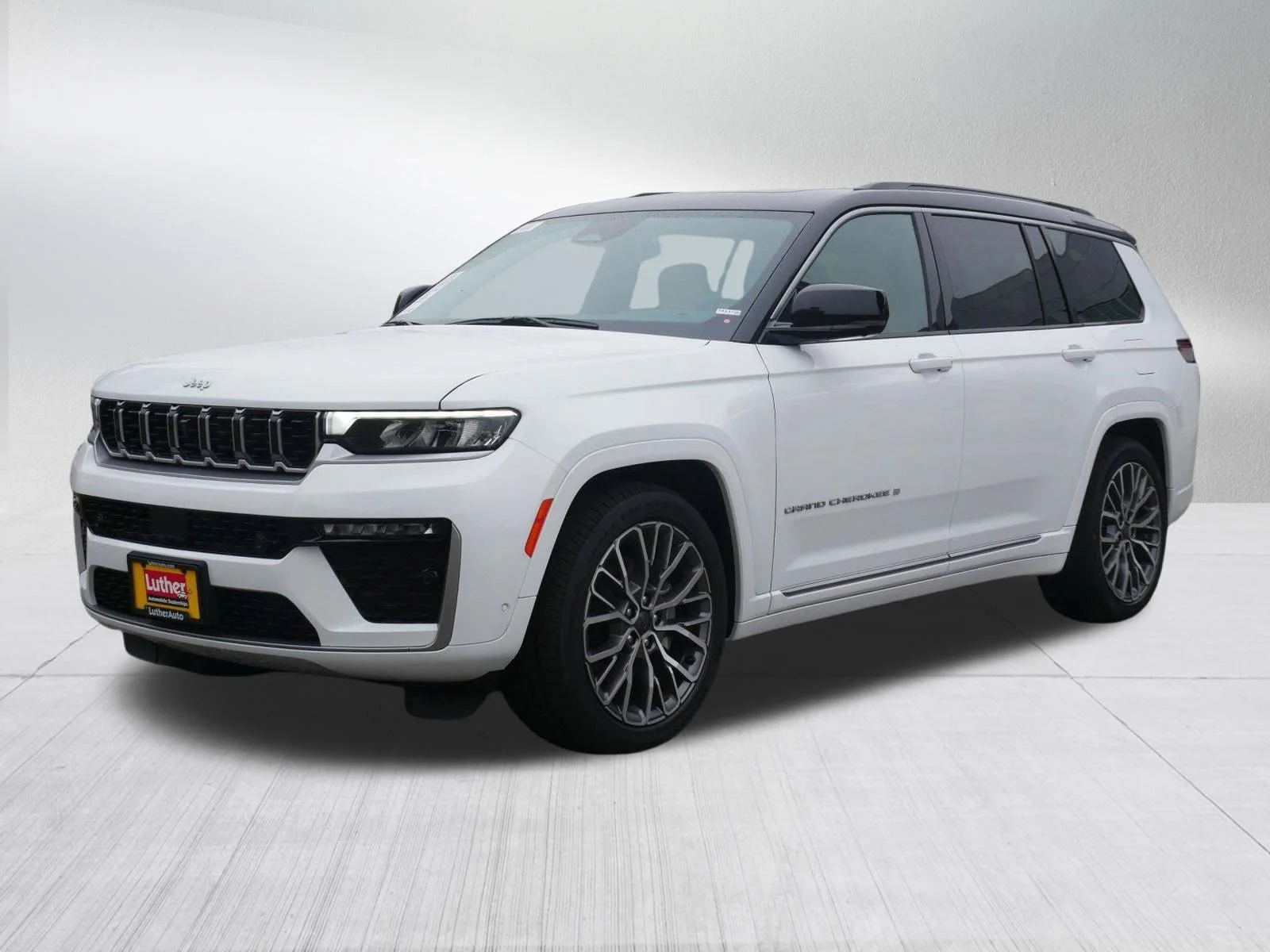 New 2026 Bright White Clear-Coat Exterior Paint Jeep Summit image 3