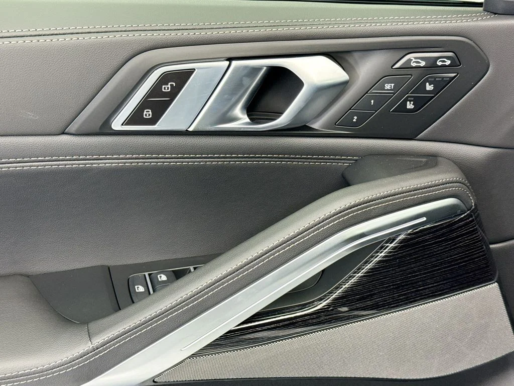 New 2027 Gray BMW M60i image 22