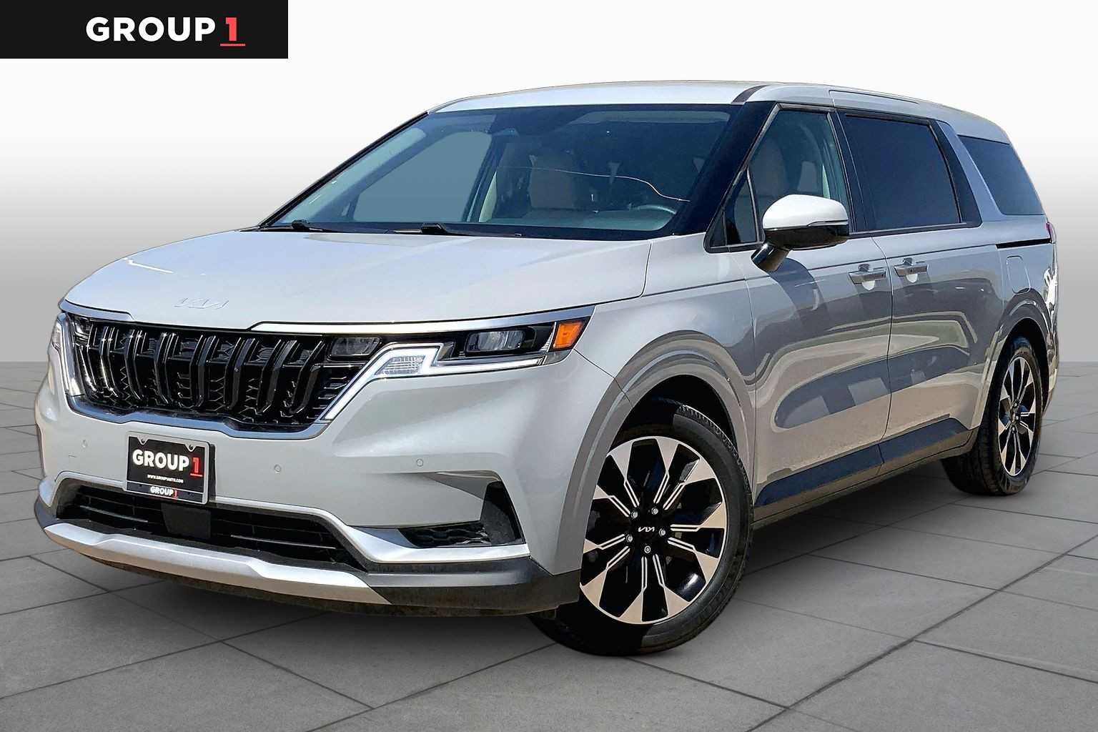 2024 Kia Sedona EX's photo
