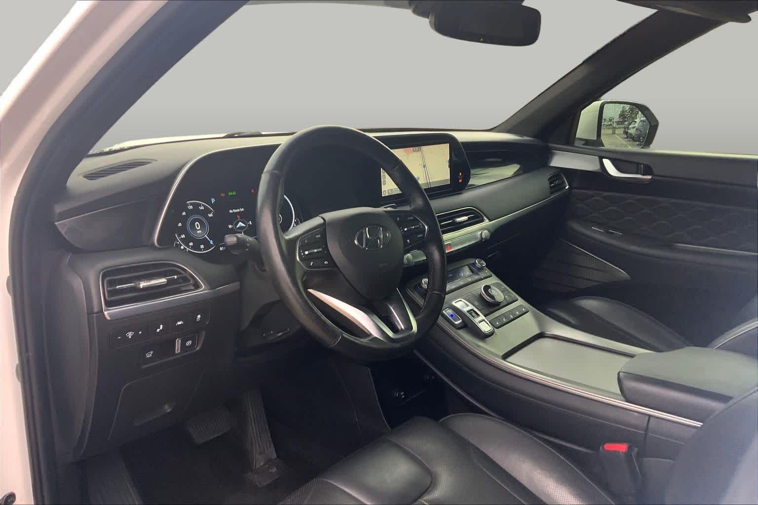 Used 2021 Hyper White Hyundai Calligraphy image 13