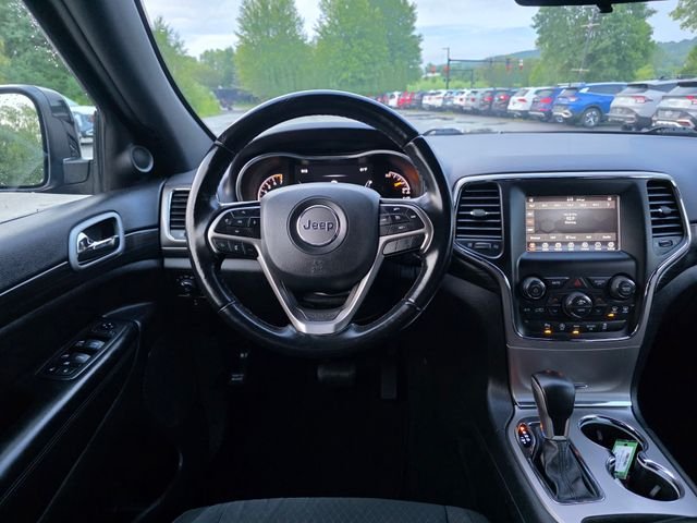 Used 2021 Diamond Black Jeep Laredo E image 19