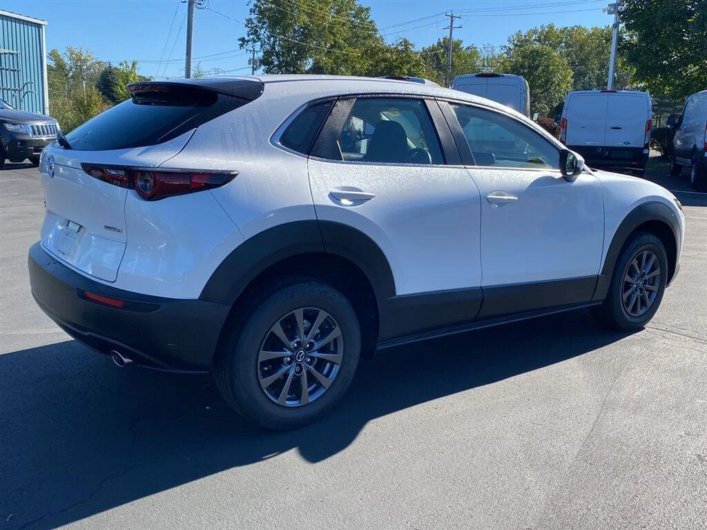 Used 2021 Snowflake White Pearl Mica Mazda 2.5 S image 11
