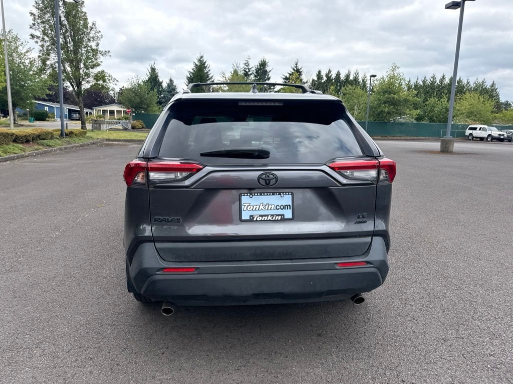 Used 2019 Magnetic Gray Metallic Toyota LE image 6