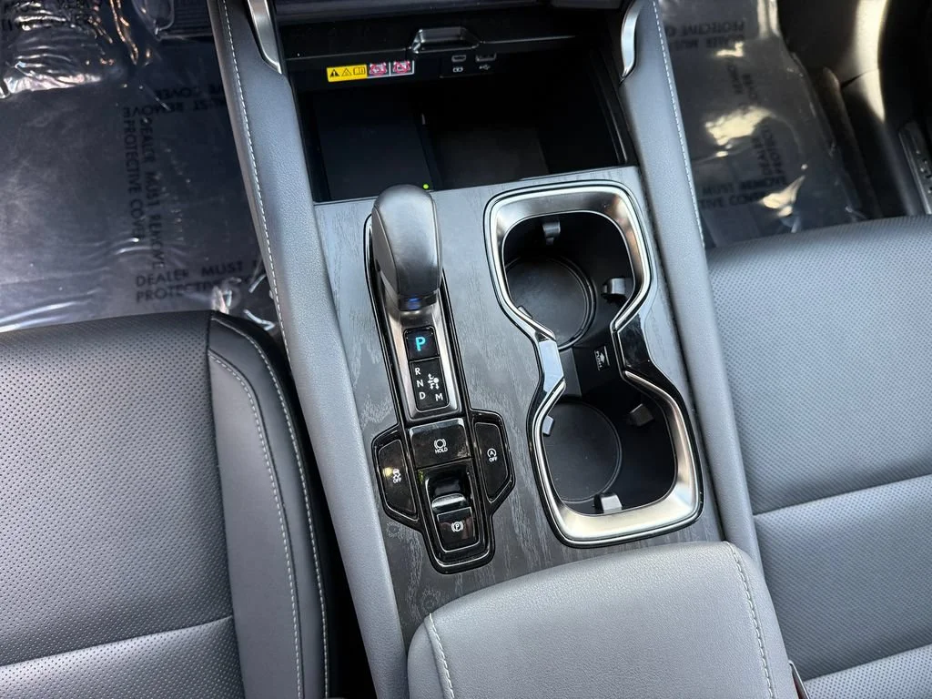 Used 2024 White Lexus RX 350 image 27