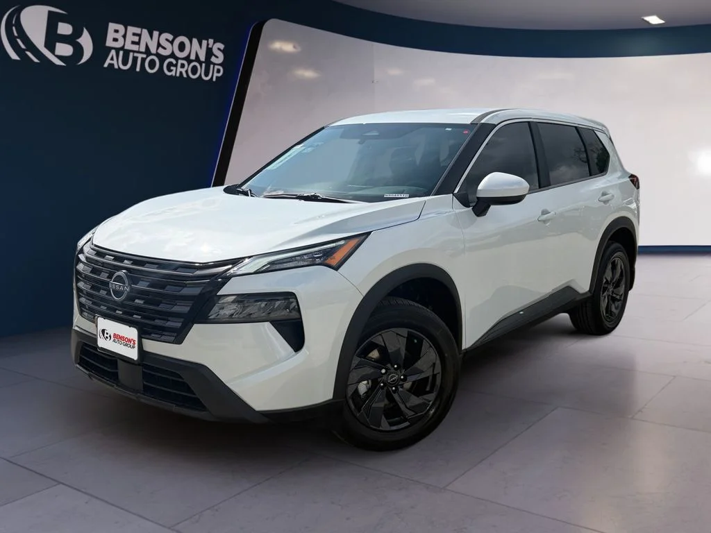 New 2026 Everest White Pearl TriCoat Nissan SV image 1