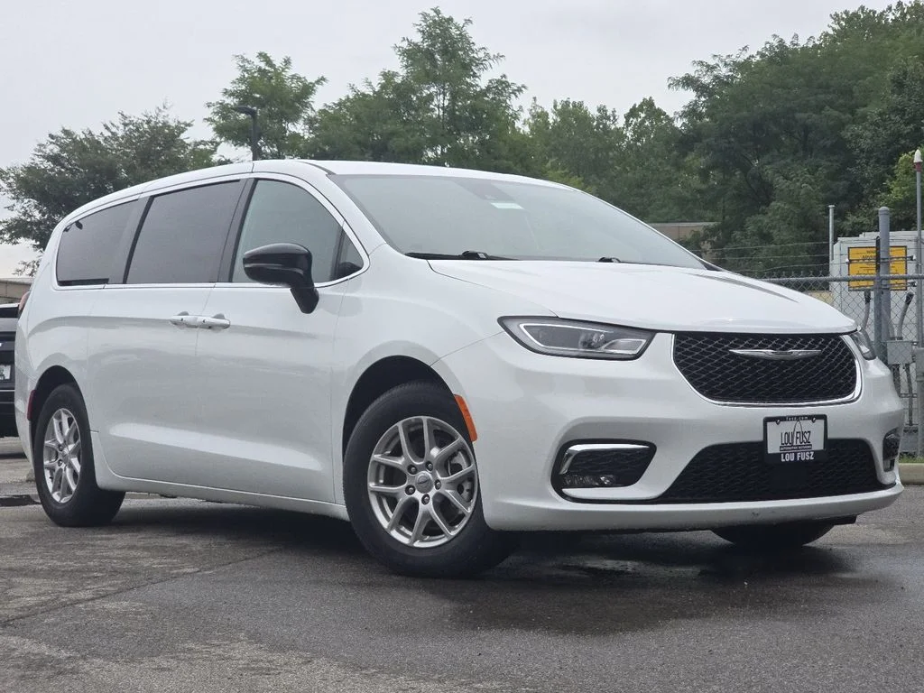 2025 Chrysler Pacifica
