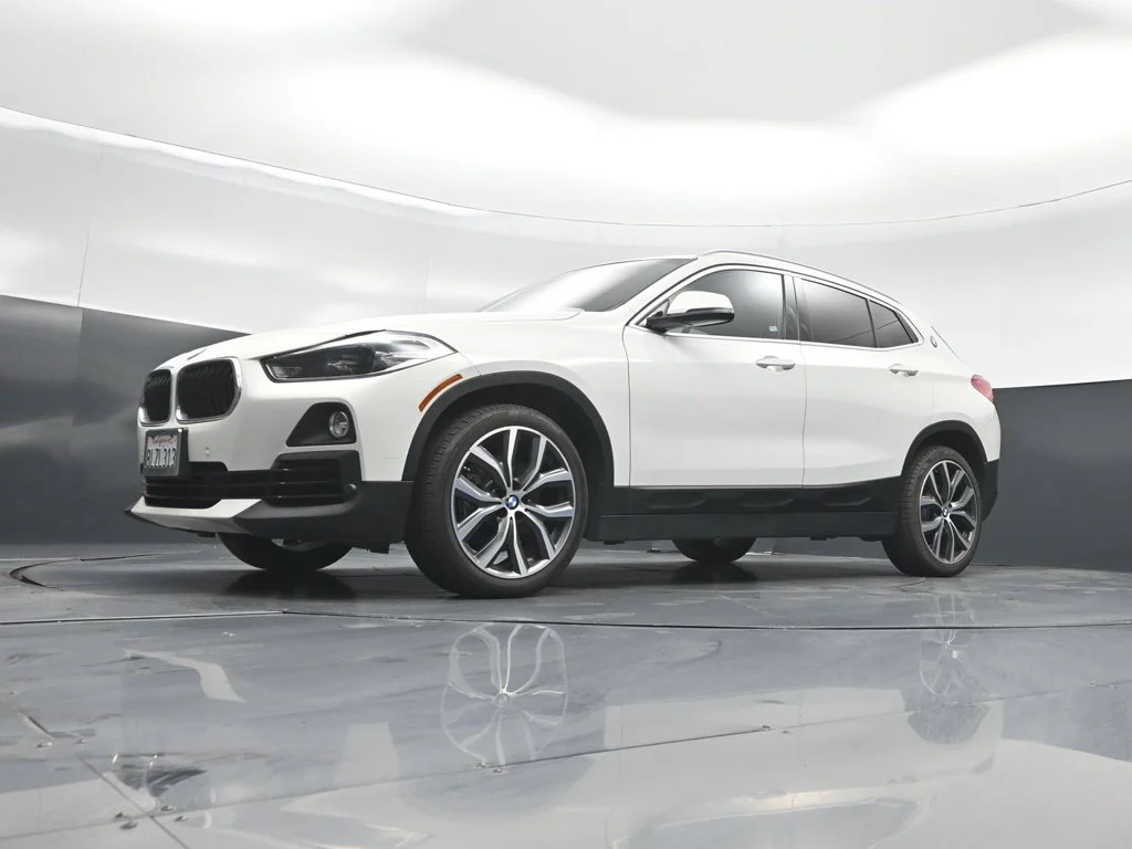 Used 2020 White BMW sDrive28i image 48