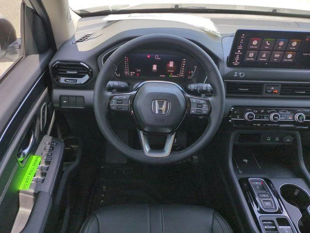 New 2026 Platinum White Pearl Honda Touring image 14