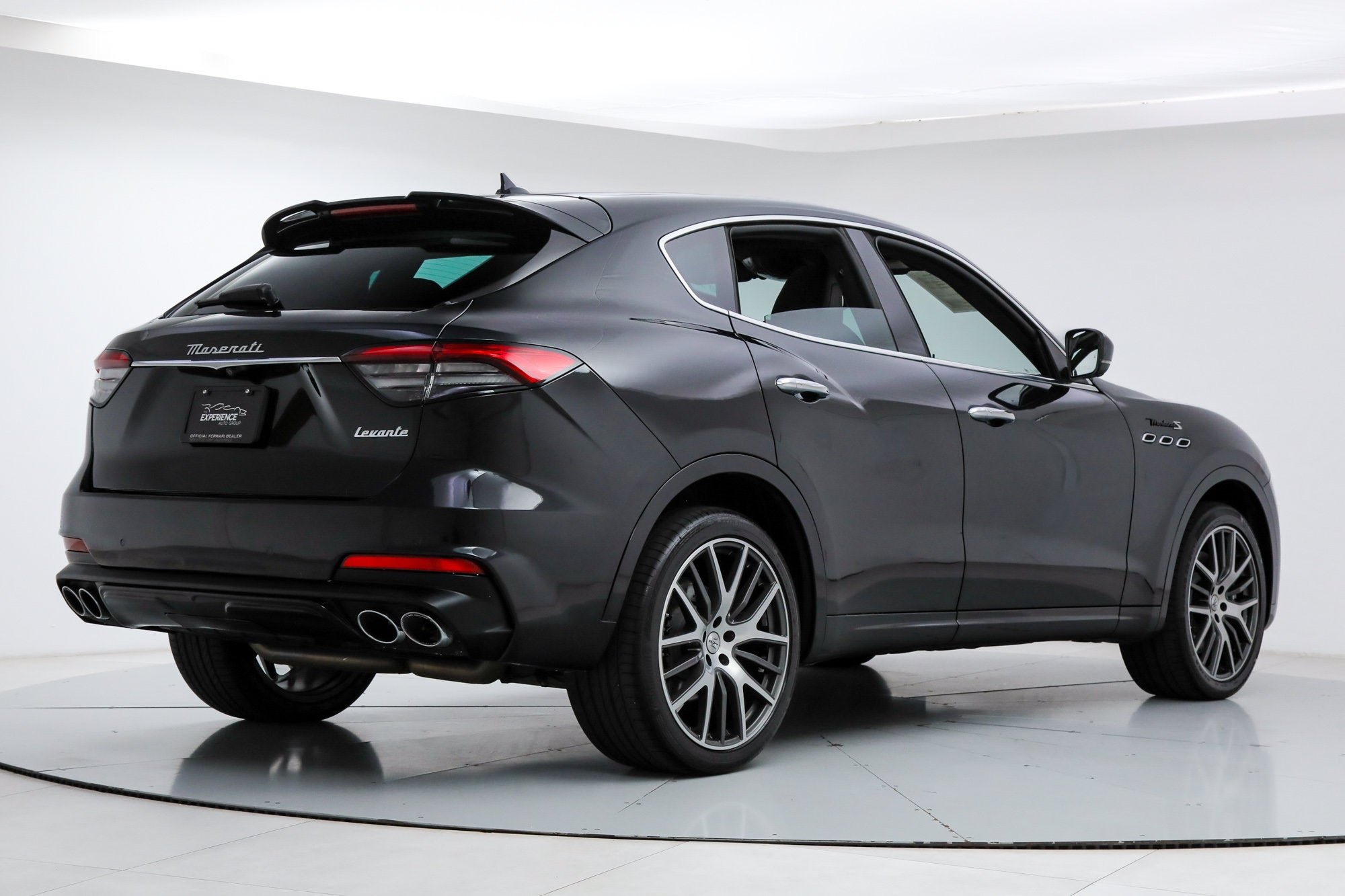Used 2022 Black Maserati Modena S image 5