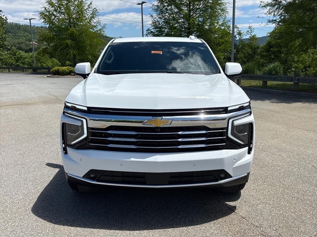2026 Chevrolet Suburban LT - Photo 7