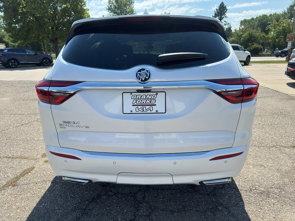 Used 2021 White Frost Tricoat Buick Avenir image 4