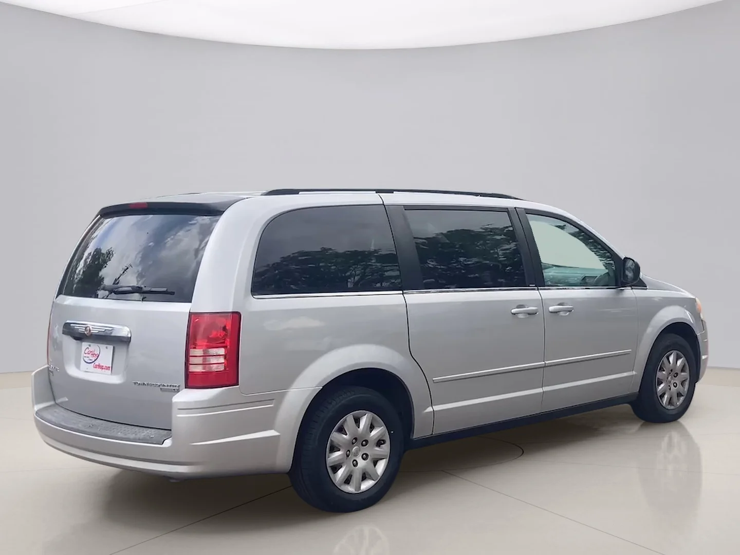 Used 2010 Silver Chrysler LX image 5