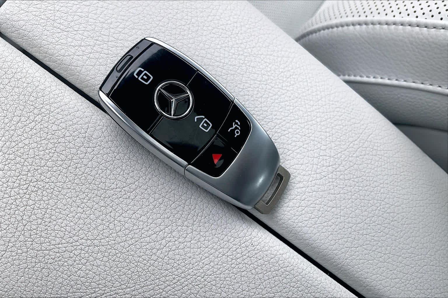 Used 2023 MANUFAKTUR Signature Graphite Metallic Mercedes-Benz CLS 450 image 13
