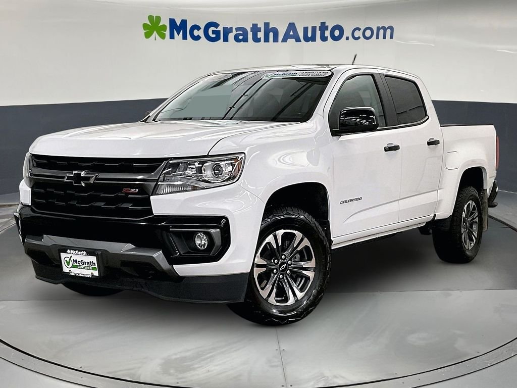 Used 2022 White Chevrolet Z71 image 2