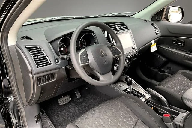 New 2026 Black Mitsubishi 2.0 ES image 7