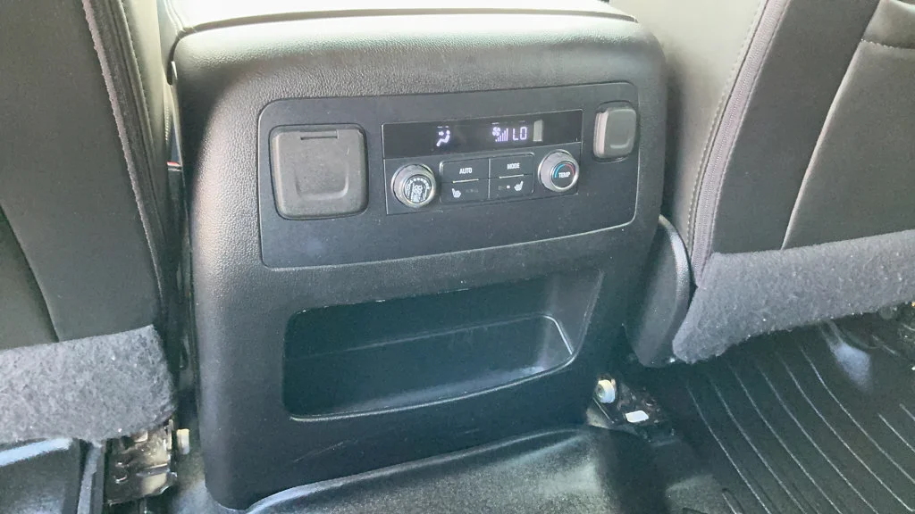 Used 2020 QUICKSILVER METALLIC GMC Denali image 10
