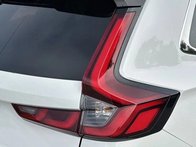 Used 2024 White Honda EX-L image 10