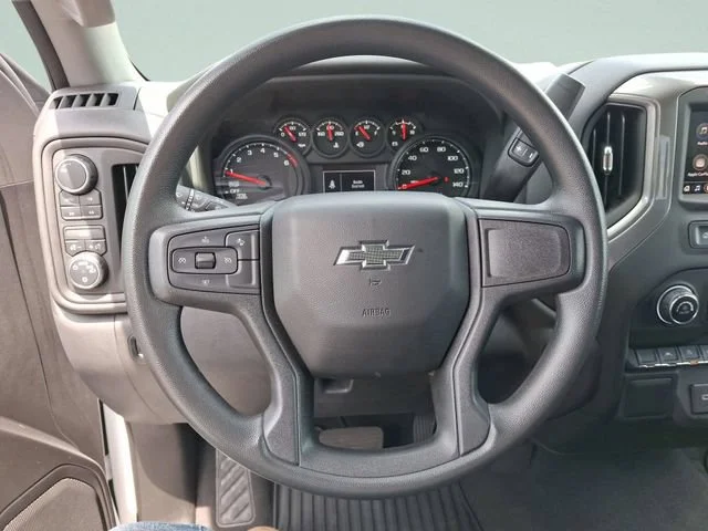 Used 2024 Summit White Chevrolet Custom Trail Boss image 30