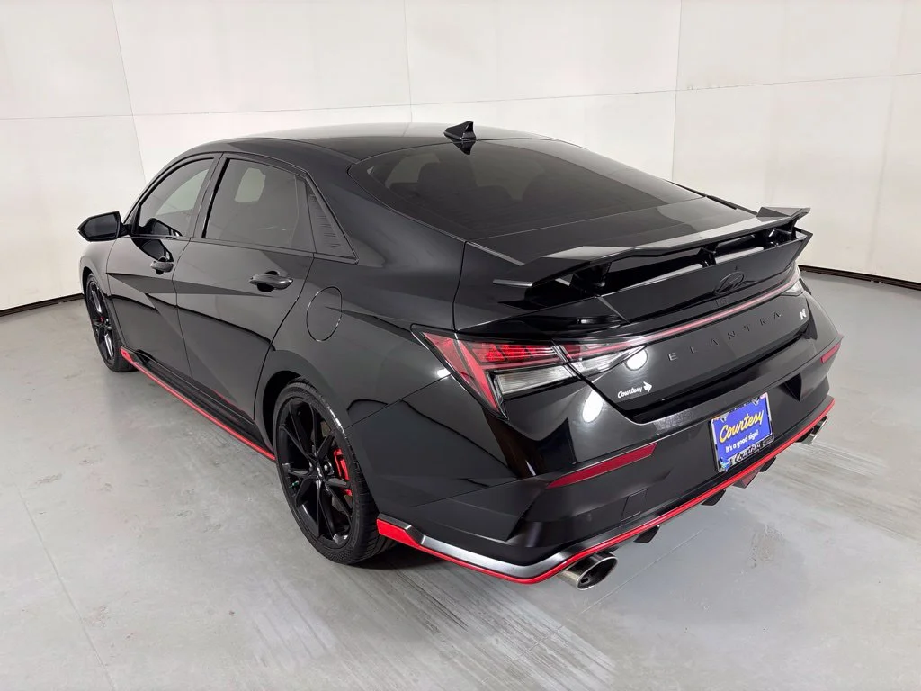 Used 2025 Black Hyundai Base image 6
