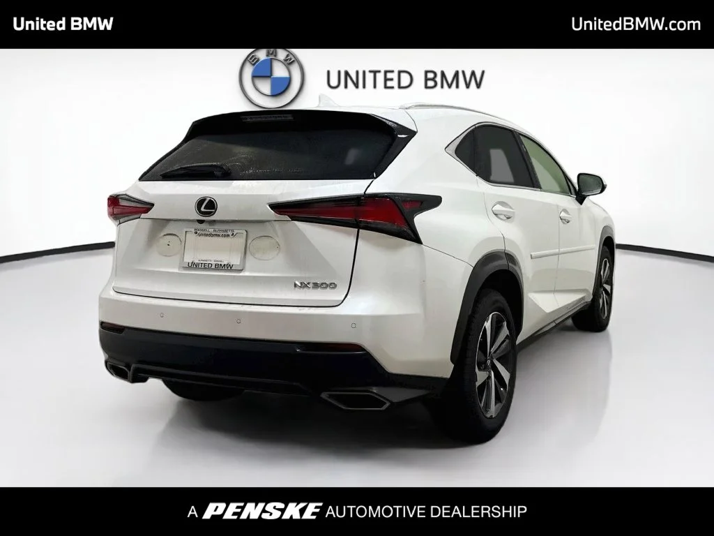 Used 2019 Eminent White Pearl Lexus 300 Base image 5