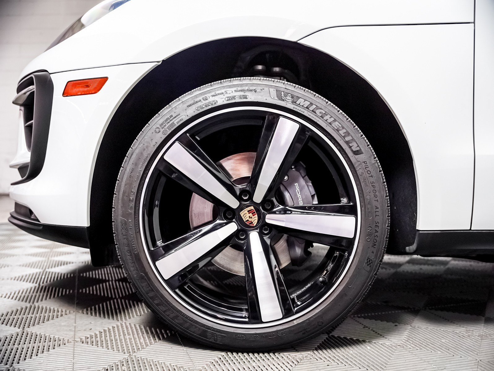 Certified Used 2024 White Porsche  image 14