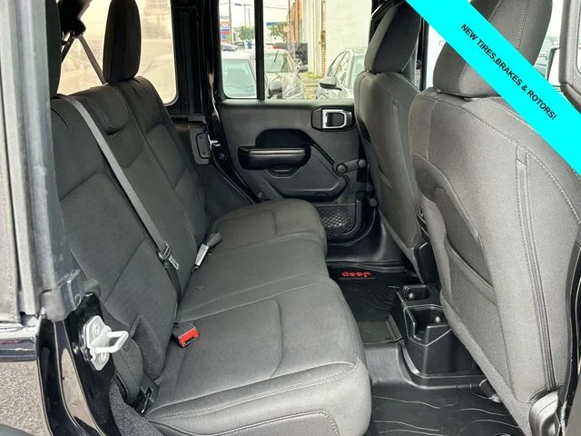 Used 2020 Black Jeep Unlimited Sport image 14