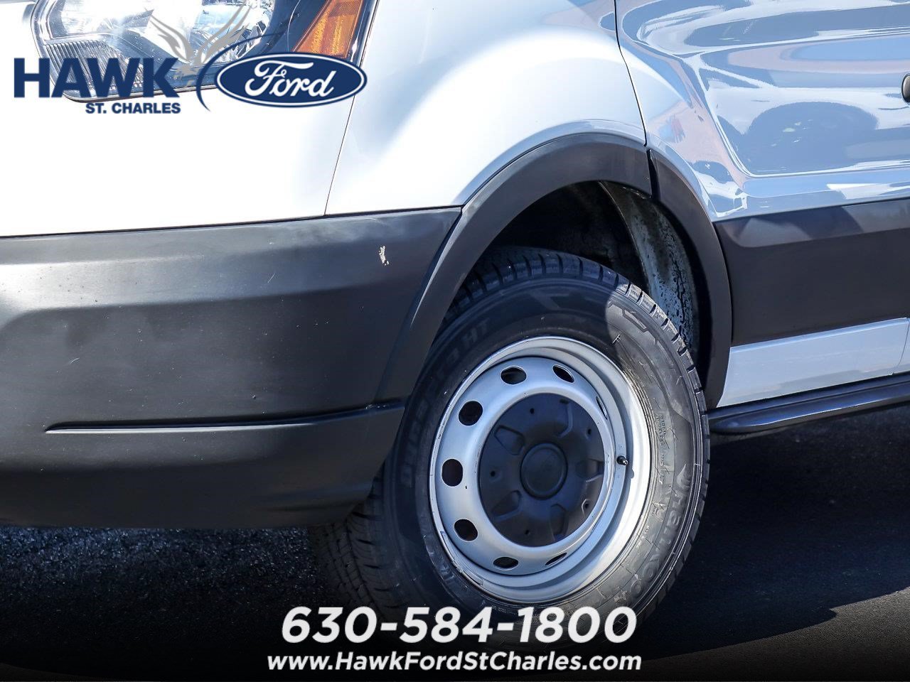 Used 2019  Ford T250 image 4