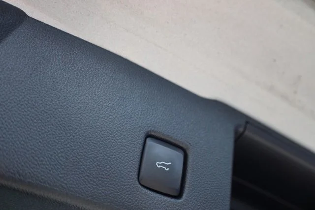 Used 2023 Silver Ford ST-Line image 36