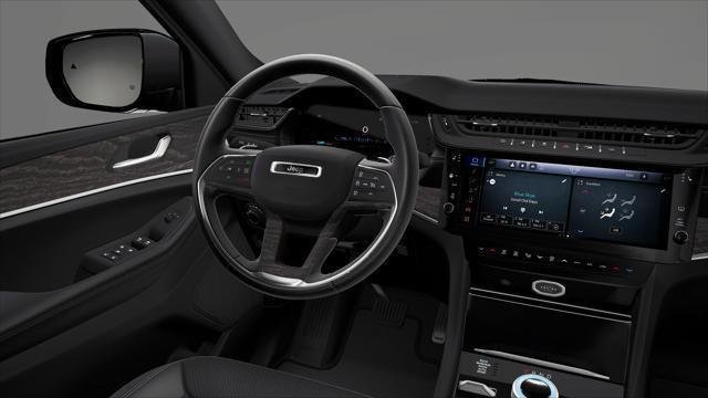 New 2027 Sting-Gray Clear-Coat Paint Jeep Laredo Altitude image 9