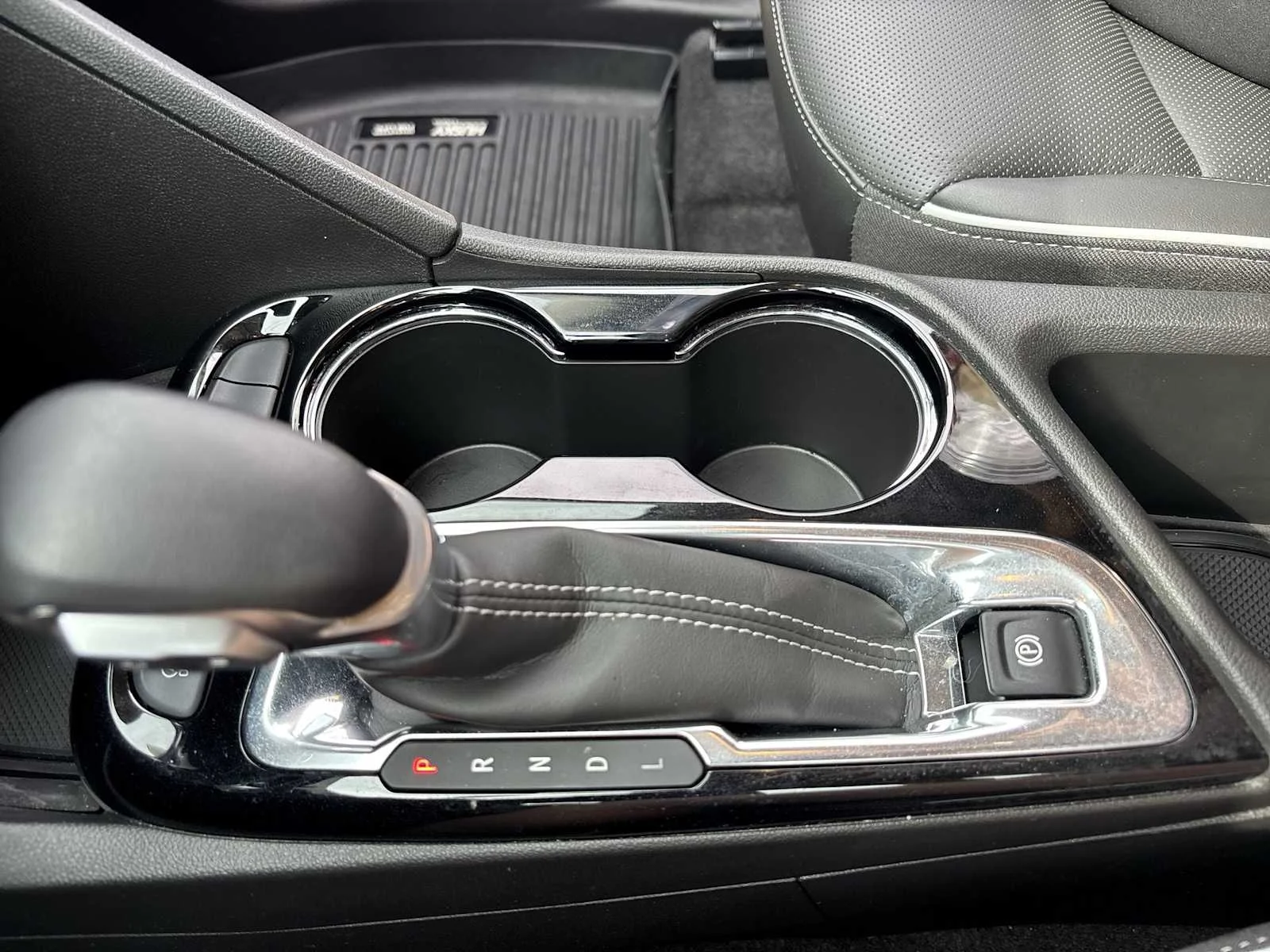 Used 2024 Cinnabar Metallic Buick Avenir image 15