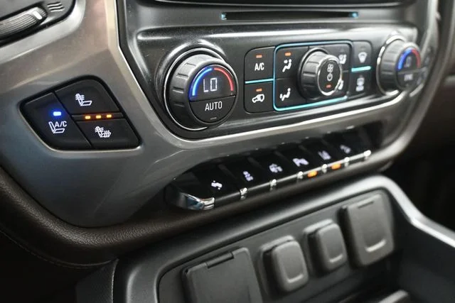 Used 2014 Black Chevrolet LTZ image 28