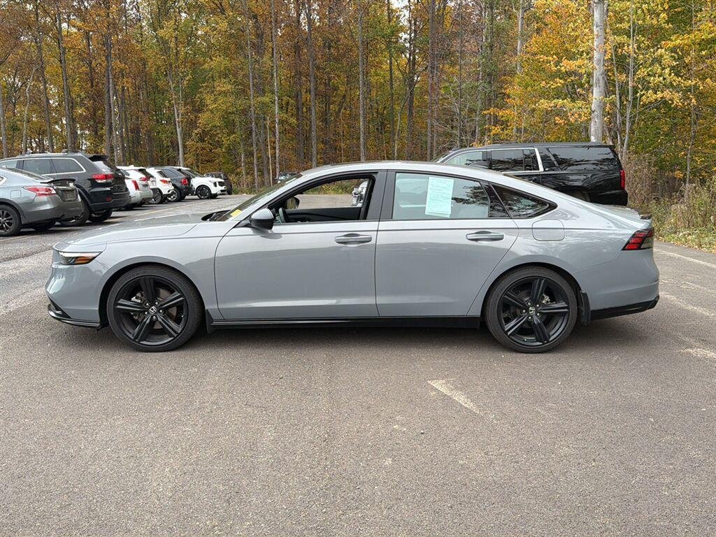 Used 2025 Urban Gray Pearl Honda Sport-L image 11