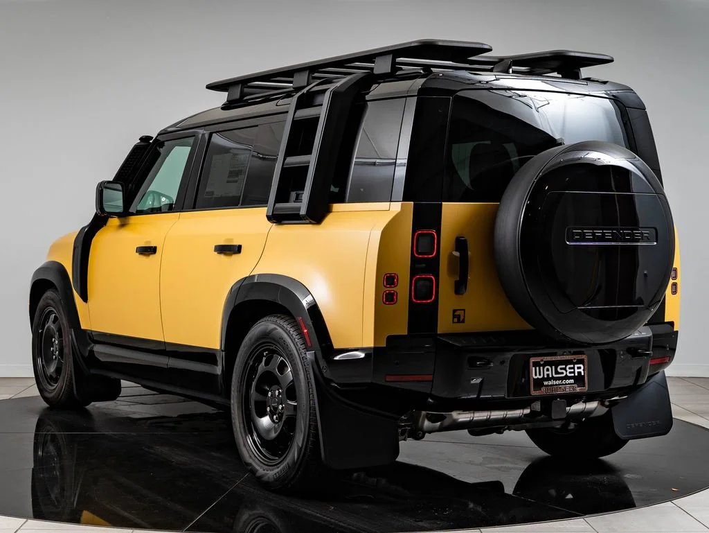 New 2026 Deep Sandglow Yellow Land Rover Trophy Edition Deep Sandglow image 6