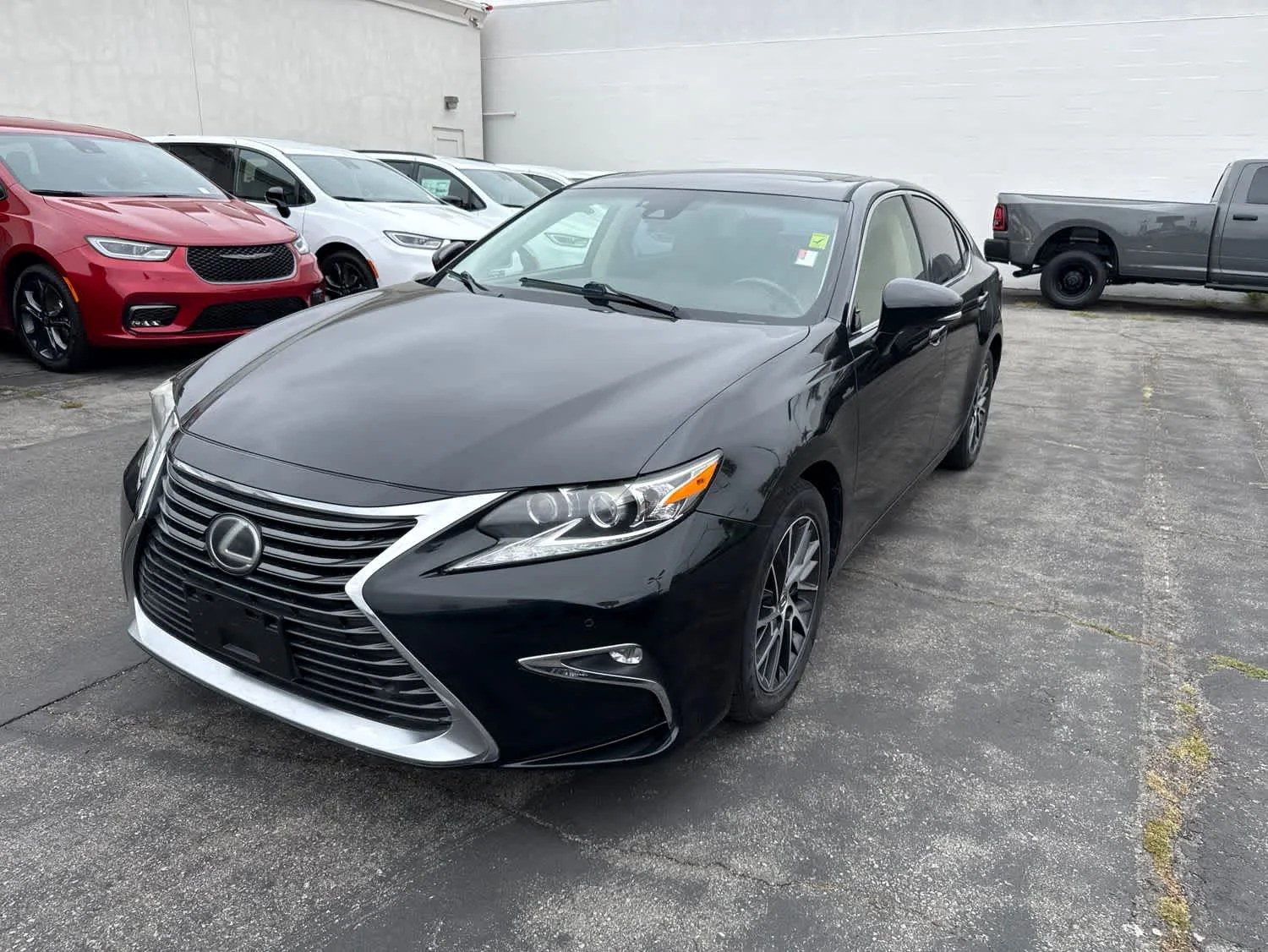 2016 Lexus ES 350 350's photo